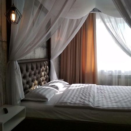 Loft - Interior Design Apartments Uralsk Eksteriør billede